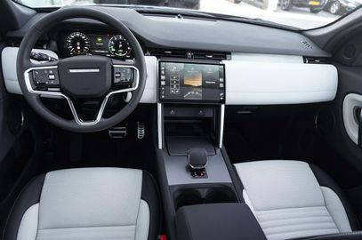 Car image 13