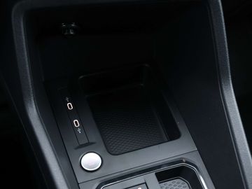 Car image 38