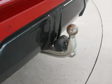 Car image 32
