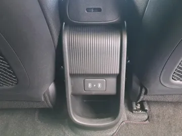 Car image 50