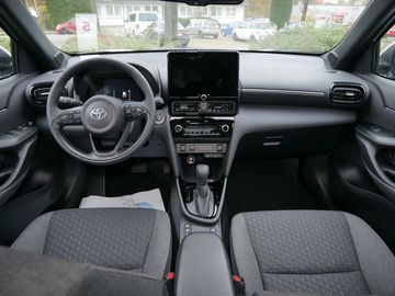 Car image 12