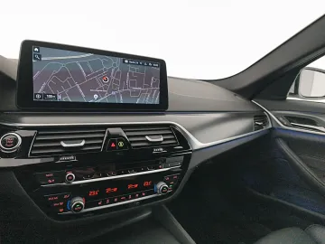 Car image 35