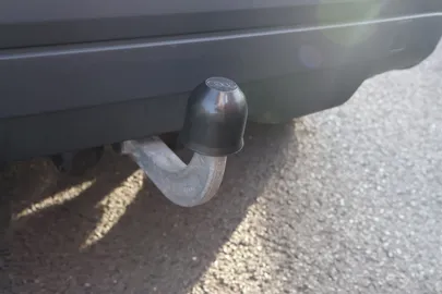 Car image 32