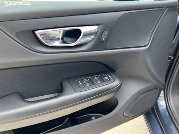 Car image 37