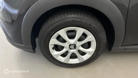 Car image 20