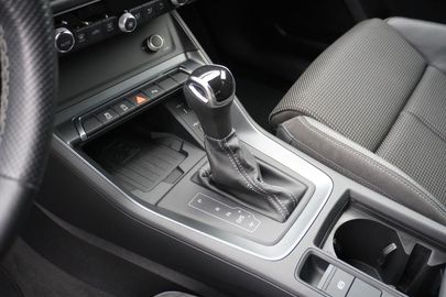 Car image 41