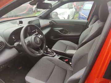 Car image 10