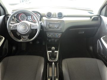 Car image 16