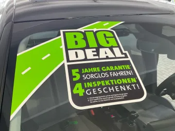 Car image 29