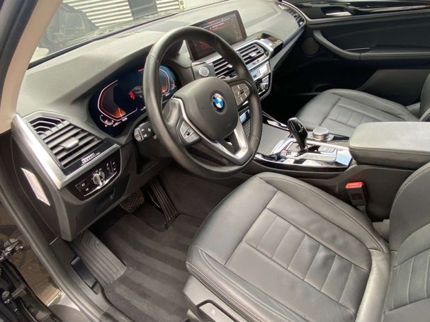 BMW X3 xDrive20i 135 kW image number 8