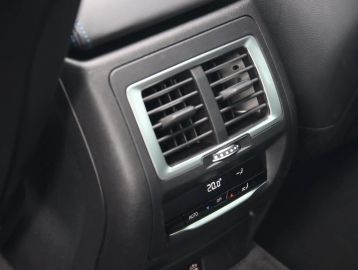 Car image 50