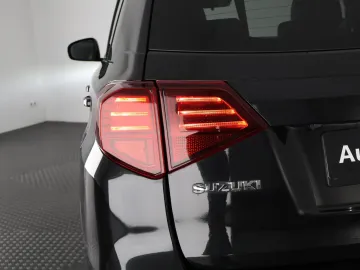 Car image 36