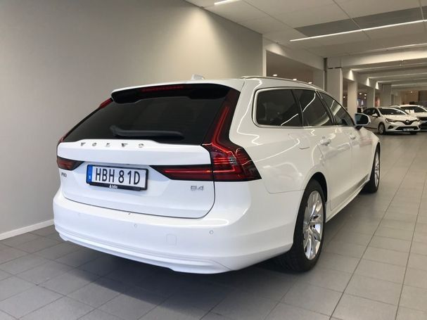 Volvo V90 B4 Momentum 147 kW image number 2