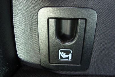 Car image 37