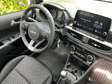 Car image 29