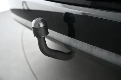 Car image 38