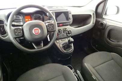 Car image 12