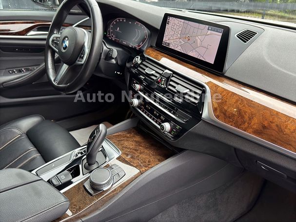 BMW 520d Touring 140 kW image number 32