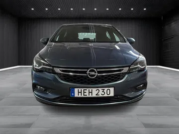 Car image 3