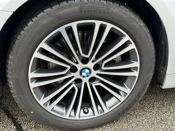 BMW 520d Touring xDrive 140 kW image number 8