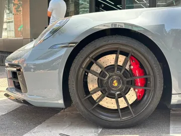 Car image 42