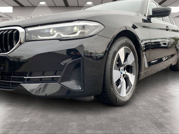 BMW 520d Touring 140 kW image number 8