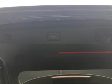 Car image 38