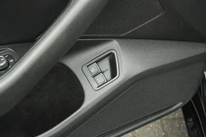 Car image 50