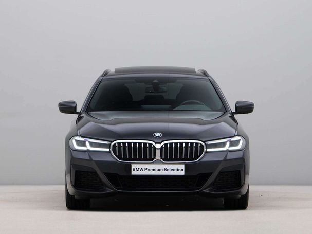 BMW 520i Touring 135 kW image number 6