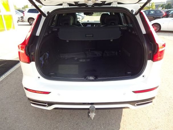 Volvo V60 T8 R Design AWD 288 kW image number 20