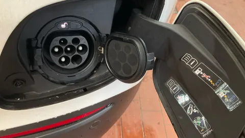 Car image 32