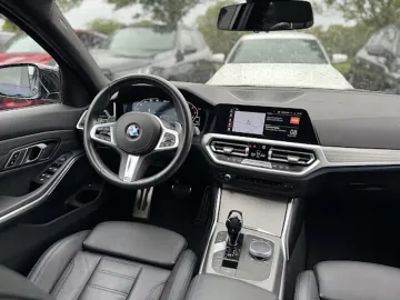 Car image 47