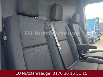 Car image 35