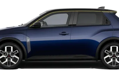Car image 3