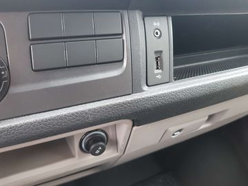 Car image 30