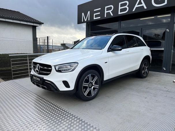 Mercedes-Benz GLC 300 de 225 kW image number 13