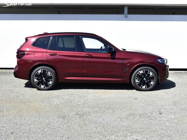 BMW iX3 210 kW image number 2