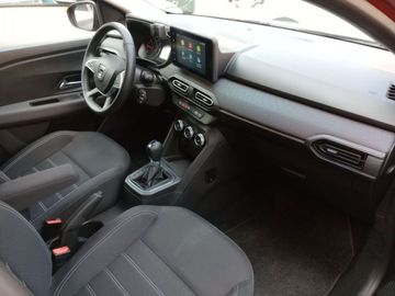 Car image 15