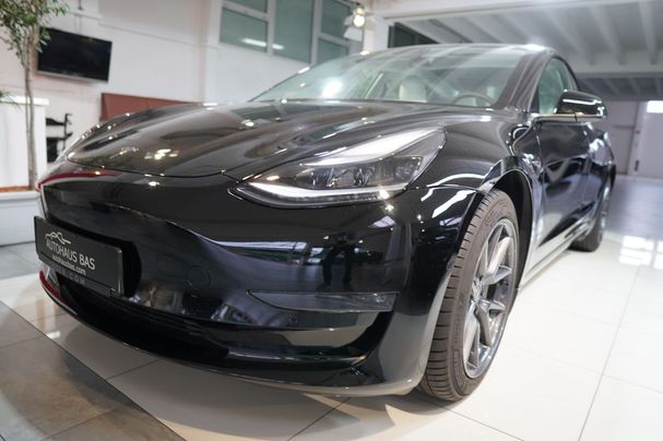 Tesla Model 3 Standard Range 239 kW image number 1