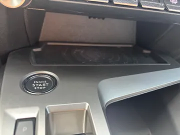 Car image 29
