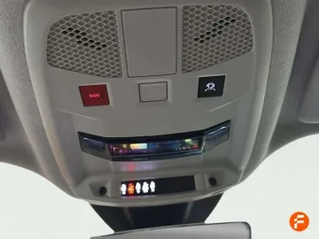 Car image 26