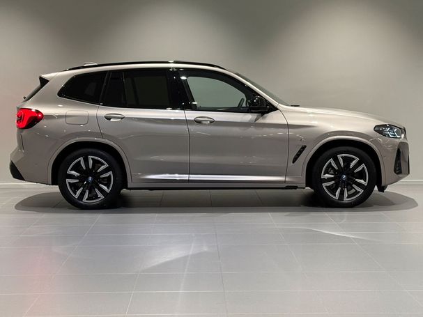 BMW iX3 210 kW image number 3