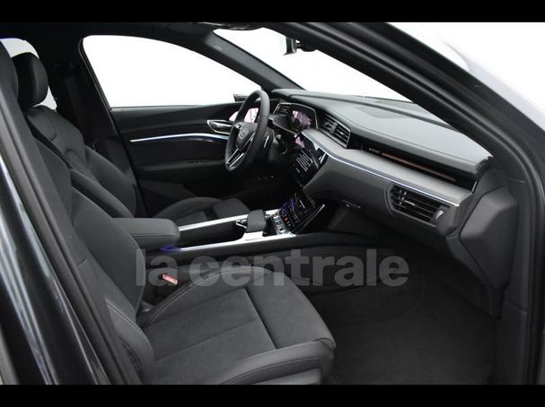 Audi Q8 55 quattro e-tron S-line 114 kWh 300 kW image number 16