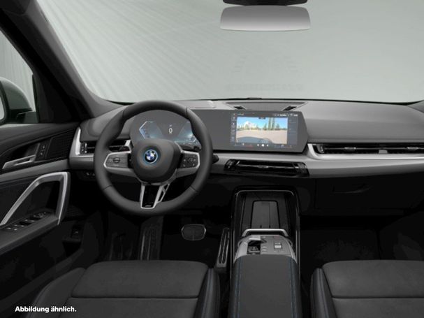 BMW X1 xDrive25e 180 kW image number 4