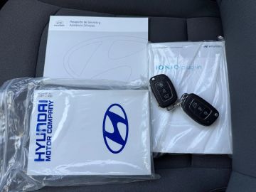 Car image 37