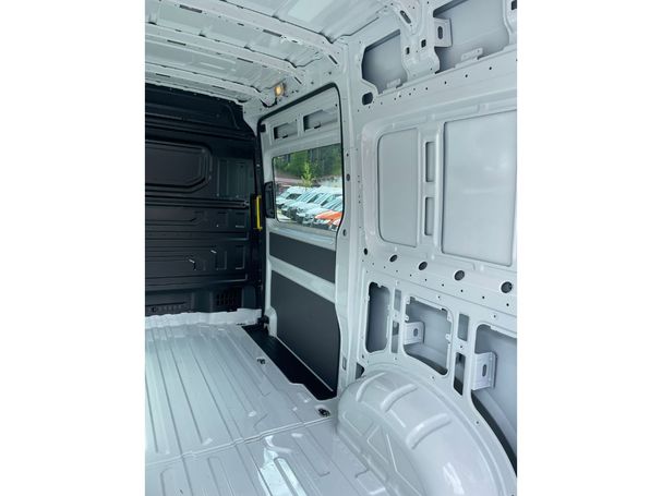 Volkswagen Crafter TDI 80 kW image number 8