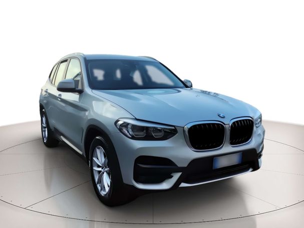 BMW X3 sDrive 110 kW image number 2