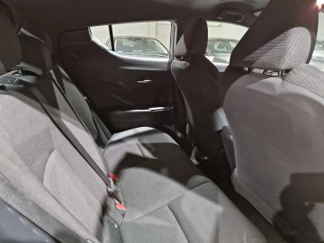 Car image 10