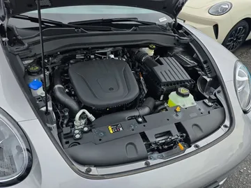 Car image 33