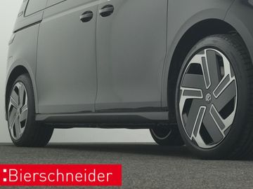 Car image 32